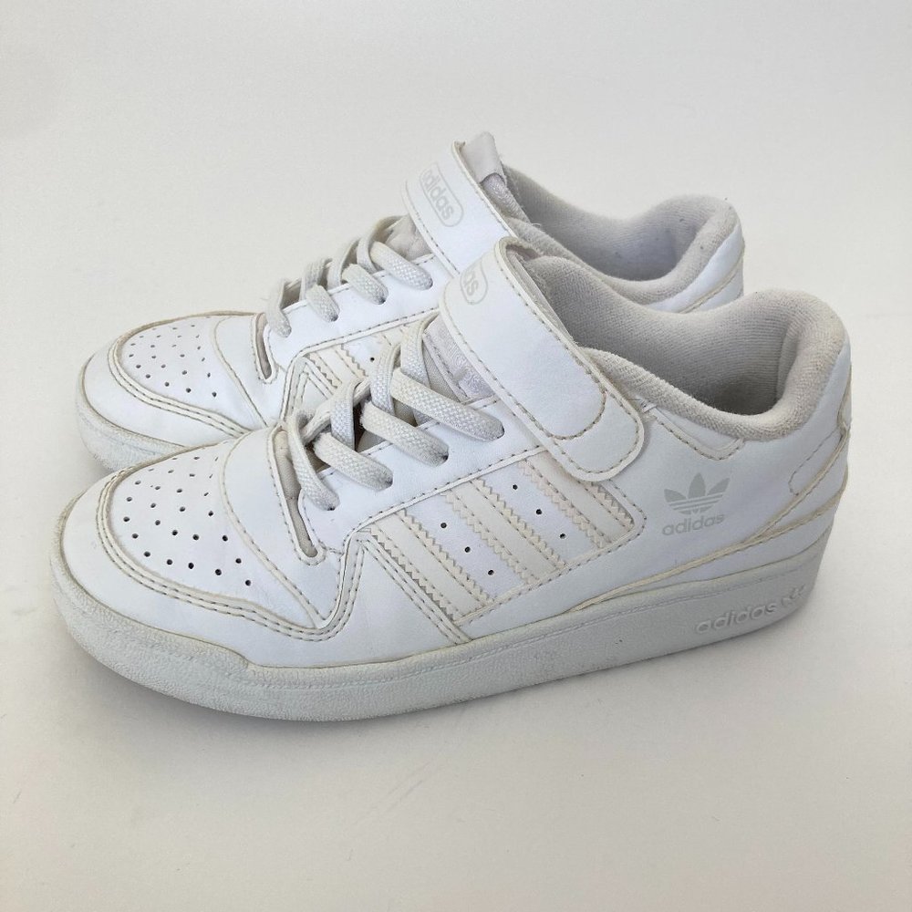 Adidas Forum Low Shoes in white size 1